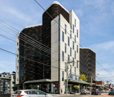 Sleek Urban Living in the Heart of Prahran's Vibrant Lifestyle Hub - Photo 3