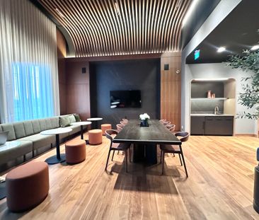 For Lease - 3240 William Coltson Avenue Unit# 1702, Oakville, Ontario - Photo 2