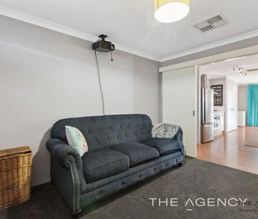 Spacious Family Home with Theatre, Study & Alfresco Living - Photo 4