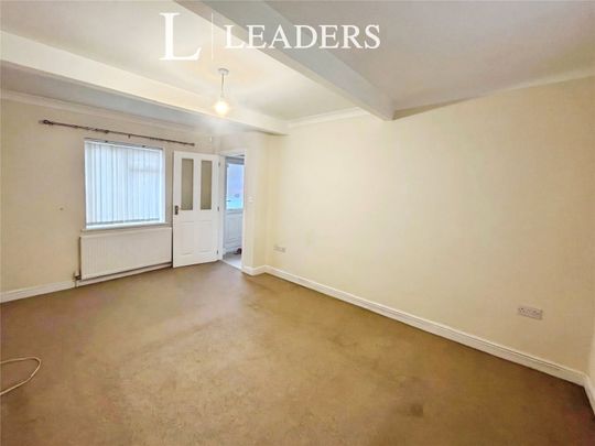 3 bedroom property to rent Shelthorpe Road, Loughborough, LE11 - Photo 1