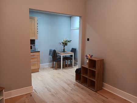 2 Bed Flat, Prince Of Wales Mansions, SW11 - Photo 2