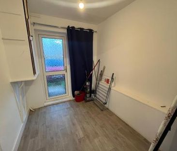 Hawthorn Avenue, Greenstead, Colchester, CO4 - Photo 2