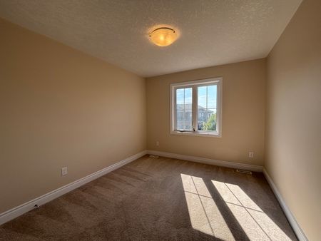 1-111 Doctor RichardJames Cres, Bath, ON K7N 0C1 - Photo 5
