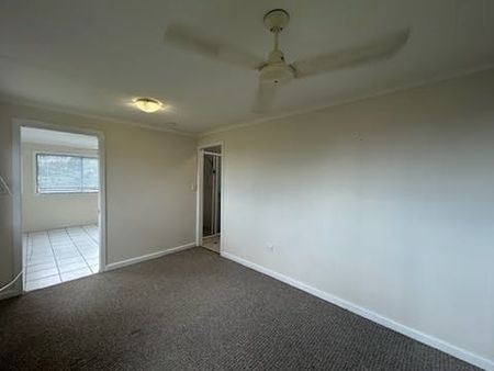 THIS CHARMING 4 BEDROOM HOME IS AVAILABLE FOR RENT NOW! - Photo 2