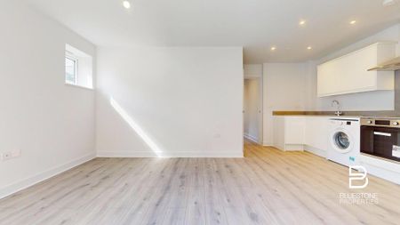 1 bedroom flat to rent - Photo 2