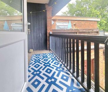 St. Johns Hill, Sevenoaks, Kent, TN13 - Photo 2
