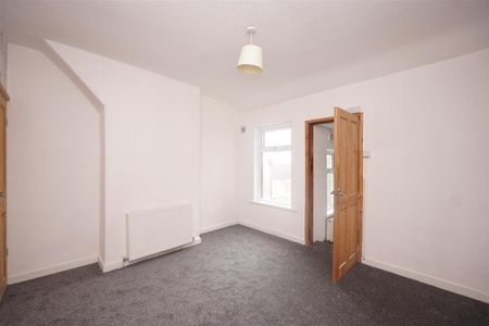 2 bedroom terraced house to rent - Photo 4
