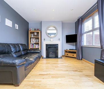 5 bedroom semi-detached house to rent - Photo 1