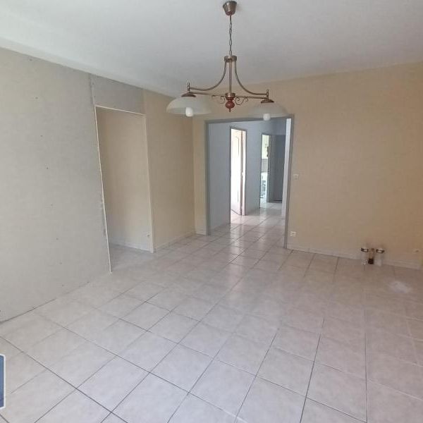 Location Appartement 3 pièces 58m² ST ETIENNE 42100 - Photo 1