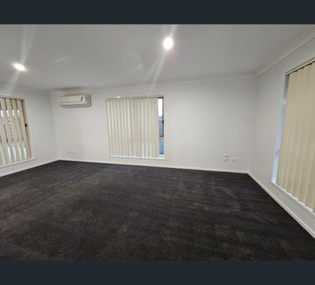 9 Glencoe Court, Underwood, Qld 4119 - Photo 2