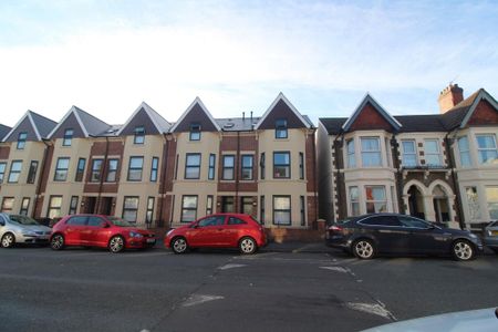 1 bedroom in a house share to rent - Photo 4