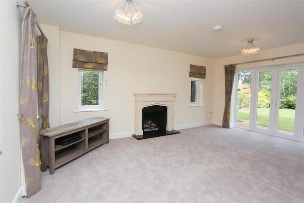 5 bedroom detached house to rent - Photo 1