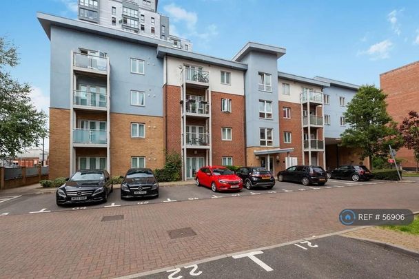 2 bedroom flat to rent - Photo 1