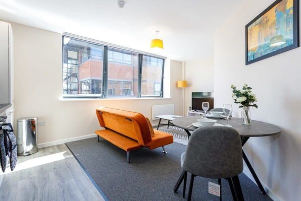 1 Bed Flat, Balmoral House, M5 - Photo 1