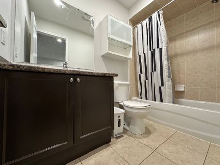 For Lease - 438 Beach Boulevard, Hamilton, Ontario - Photo 3