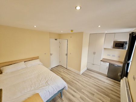 Room in a Shared House, Blackthorn St, E3 - Photo 3