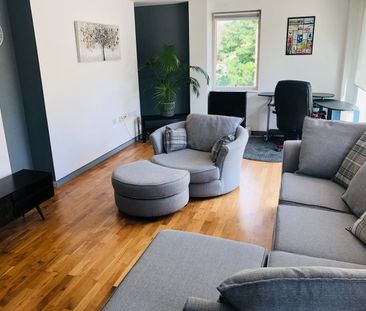 1 Bed Flat, Cityview, SE7 - Photo 2