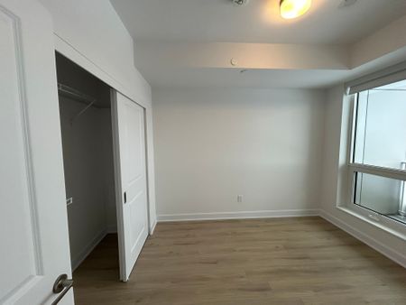 For Lease - 3240 William Coltson Avenue Unit# 1603, Oakville, Ontario - Photo 3