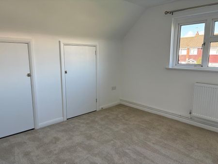 3 bedroom property to rent - Photo 2