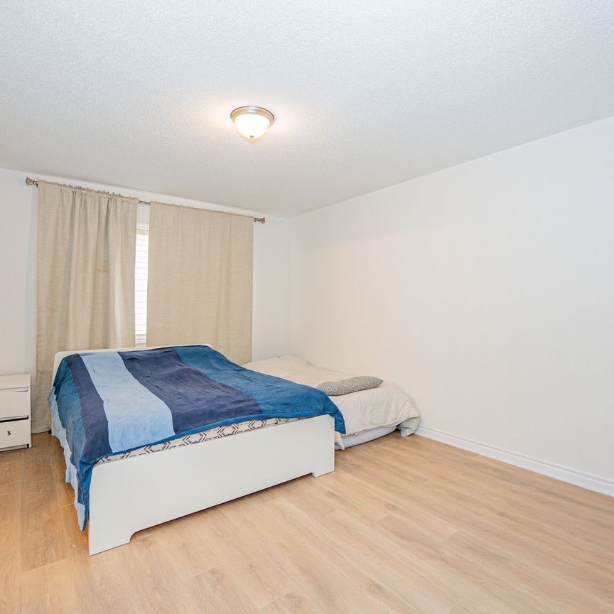 For Lease - 136 Sapphire Way, Thorold, Ontario - Photo 1