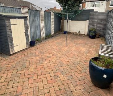 2 bedroom terraced house to rent - Photo 2