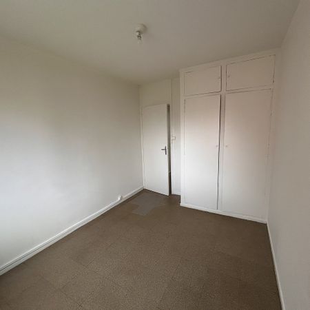 Location Appartement 3 pièces 59m² - Photo 3