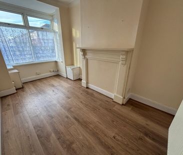 3 Bed Terraced House, Stoneleigh Road, B20 - Photo 3