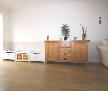 Collins Way, Eastwood, Leigh on Sea, Essex, SS9 5UN - Photo 2