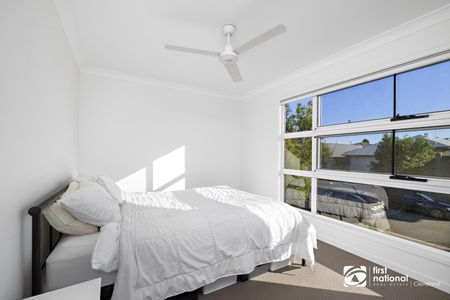 STUNNING FAMILY HOME IN REDLAND BAY! - Photo 2