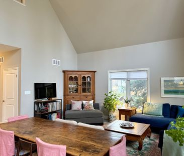 For Lease - 18 Hickory Street, Collingwood, Ontario - Photo 1