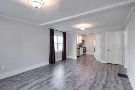 For Lease - 25 Stafford Street, Woodstock, Ontario - Photo 2