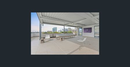 Contemporary Comfort in the Heart of North Sydney - Photo 5