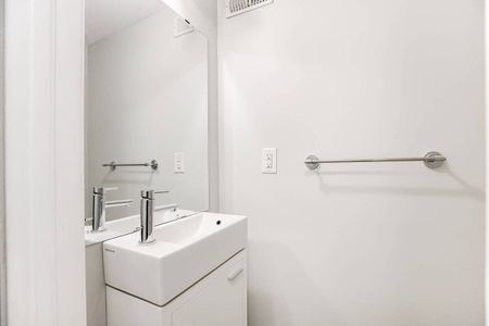 For Lease - 11 Locust Lodge Gardens, Toronto, Ontario - Photo 5