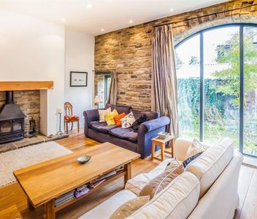5 bedroom property to rent - Photo 2