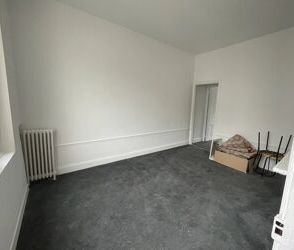 Location Appartement 5 pièces 130 m2 à Saint-Quentin - Photo 5