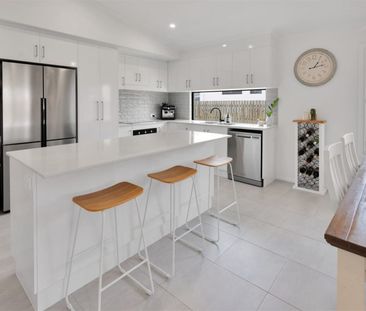 MODERN 4 BEDROOM HOME IN HARRIS CROSSING! - Photo 6