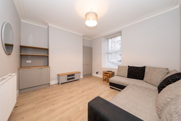 1 Bed Flat, Esslemont Avenue, AB25 - Photo 1