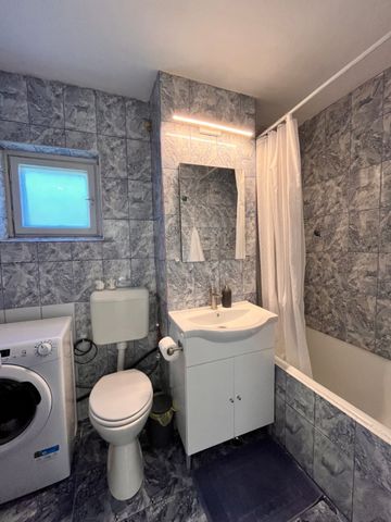 Vitan mall dristor etaj 4 decomandat - Photo 5