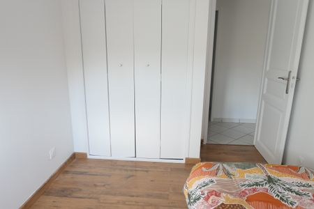 TROIS PIECES MEUBLE GOMETZ LA VILLE - Photo 4