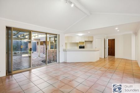 Gardeners Delight! - Photo 5