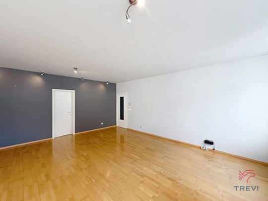 Appartement te huur - Photo 1