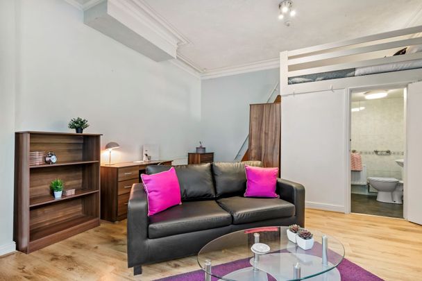 227 HYDE PARK ROAD Leeds - LS6 1AH - Photo 1