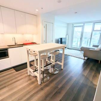 Exquisite New Unfurnished Condo in South Vancouver - Photo 3