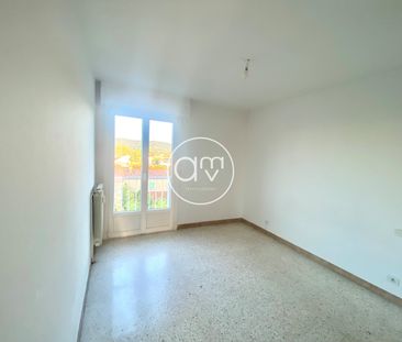 FAUX T4 LA LONDE LES MAURES centre ville - Photo 6