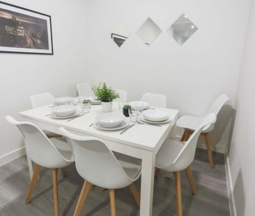 Nice room in Galileo Street - Photo 3