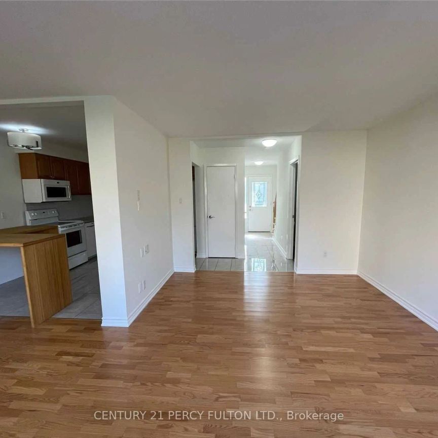 656 Forestwood Crescent #18 - Photo 1