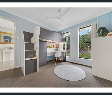 Comfortable Family Home in a Convenient Hillcrest Location - Photo 5