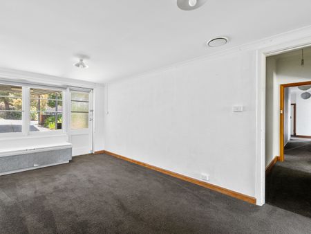34 Earl Street Sandy Bay TAS 7005 Australia - Photo 2