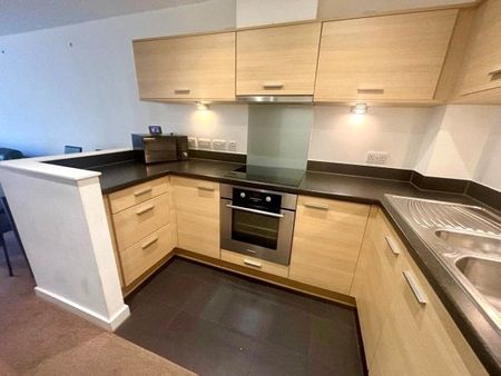 Richmond House, Admiralty Quarter - Photo 3