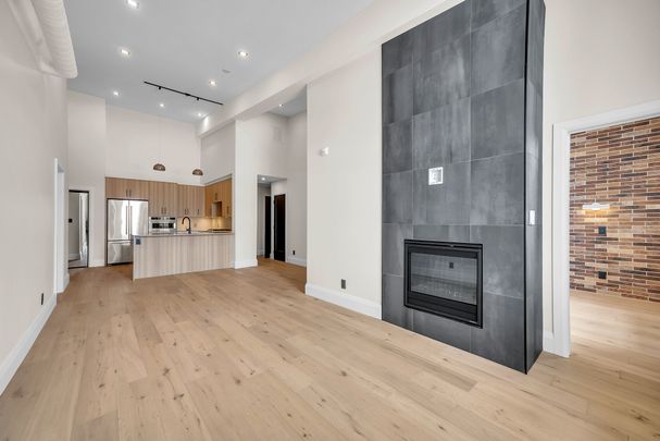 For Lease - 38 Front Street Unit# Unit # 1, Quinte West, Ontario - Photo 1